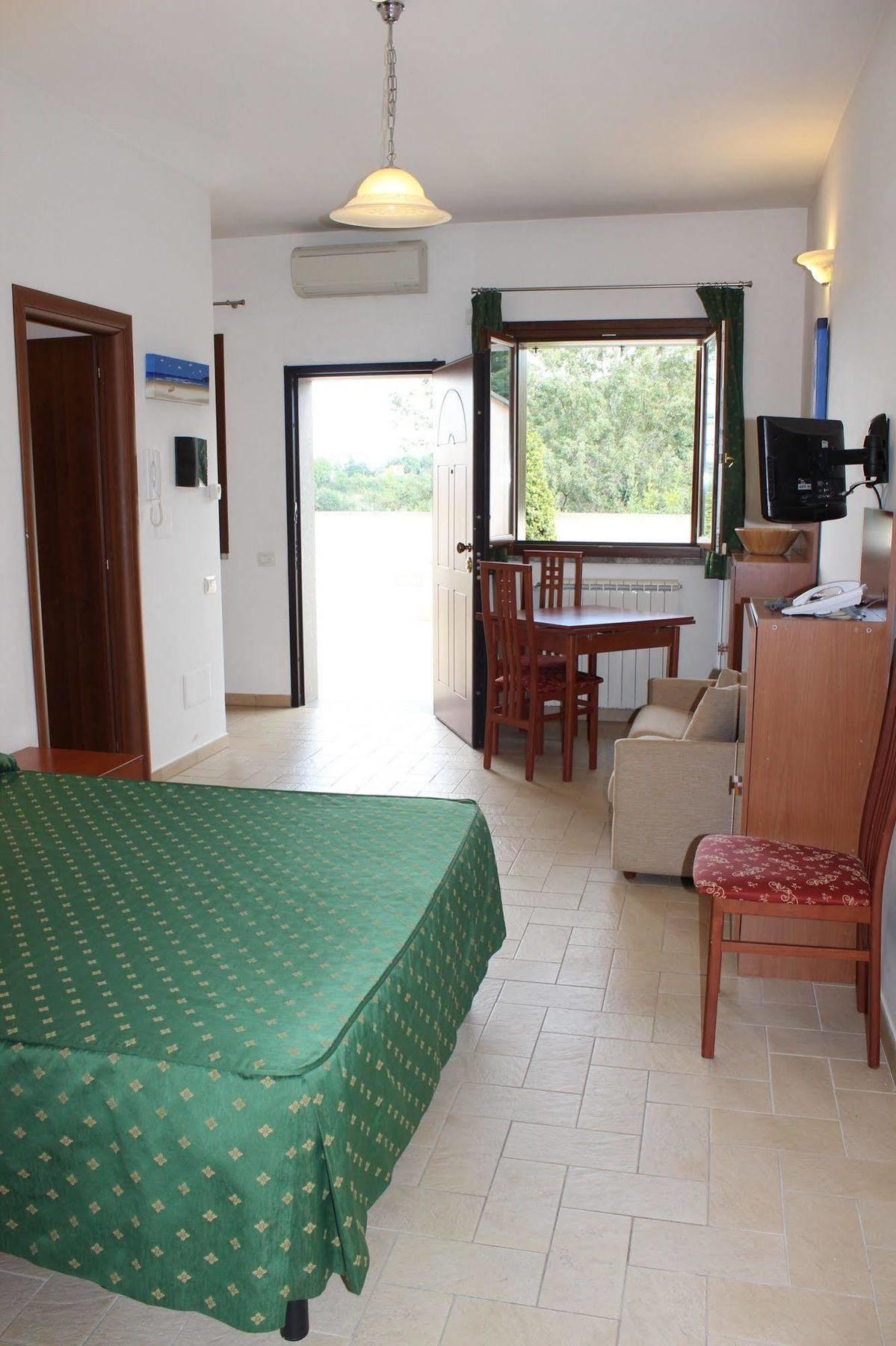 Aparthotel Il Casaletto Dei Ludi Aranova Exteriér fotografie
