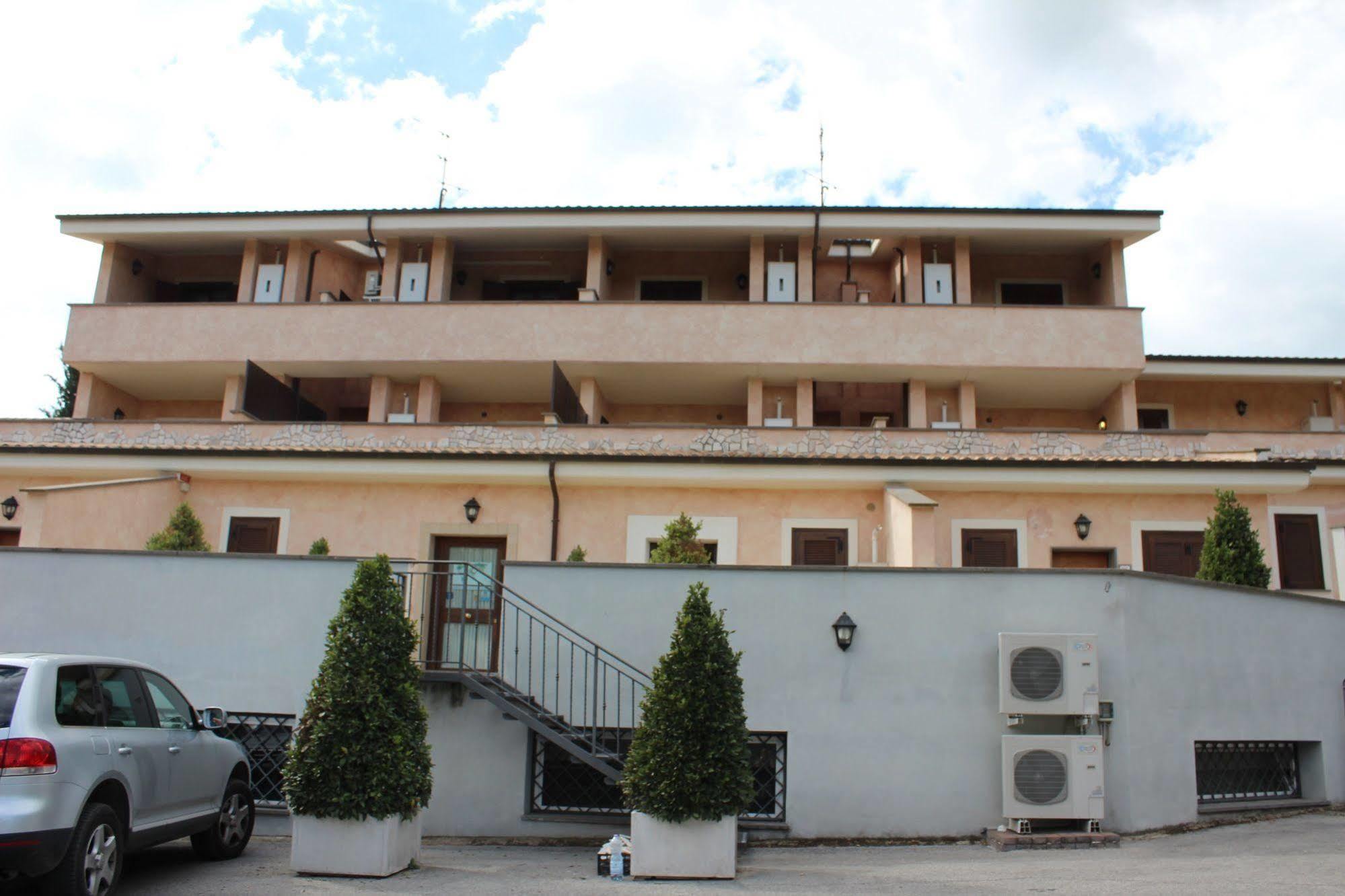 Aparthotel Il Casaletto Dei Ludi Aranova Exteriér fotografie